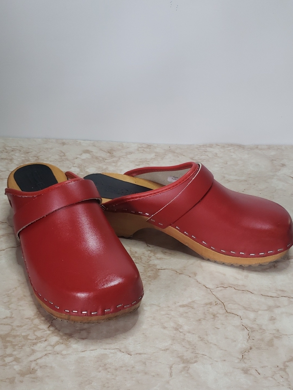 Women’s Red Leather Slip-On Mules with Wood-Inspired Sole